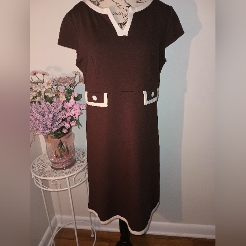 Women's Lilly Pulitzer Brown With Cream Trim A~Line Retro Style Dress Size 14